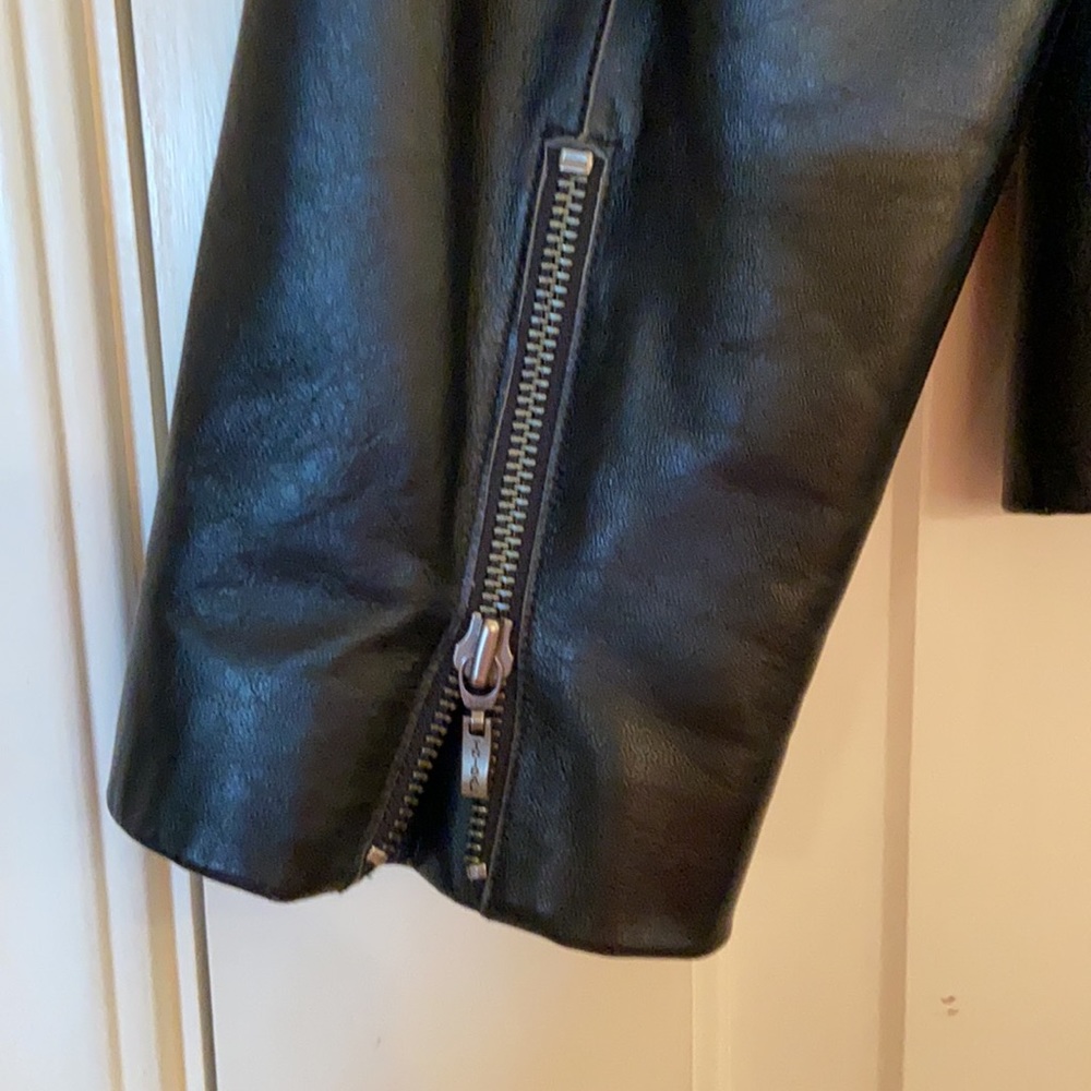 Leather jacket - Picture 5 of 6